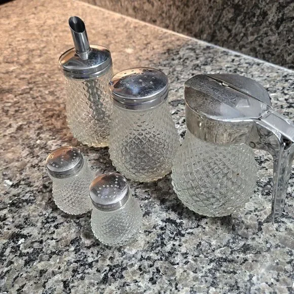 Vintage 5 pcs diamond point pressed glass table service set. Salt, pepper, syrup - Picture 2 of 12